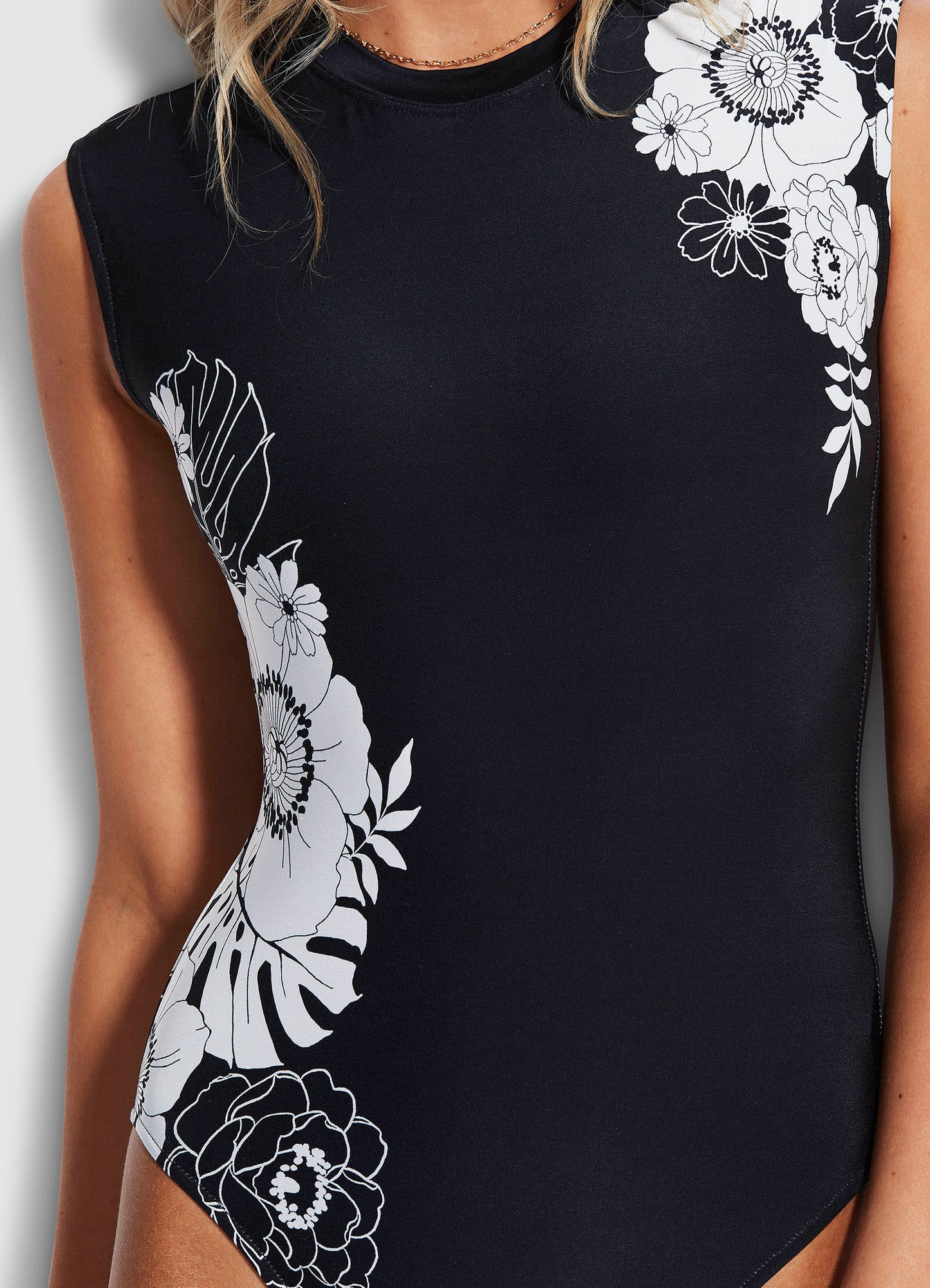  Summer Of Love Cap Sleeve One Piece - Black