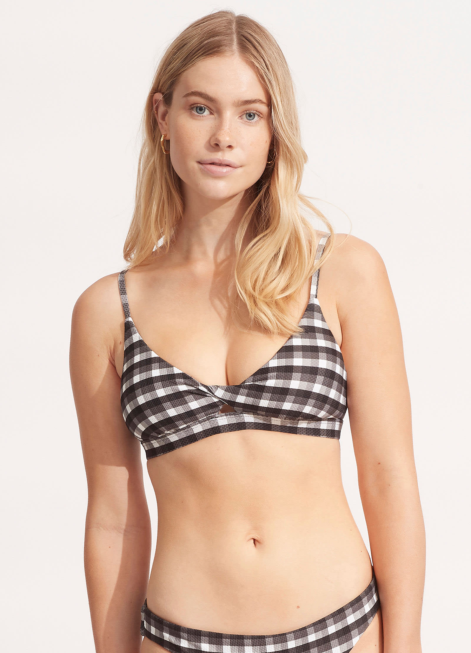  Portofino Twist Front Bralette - Black