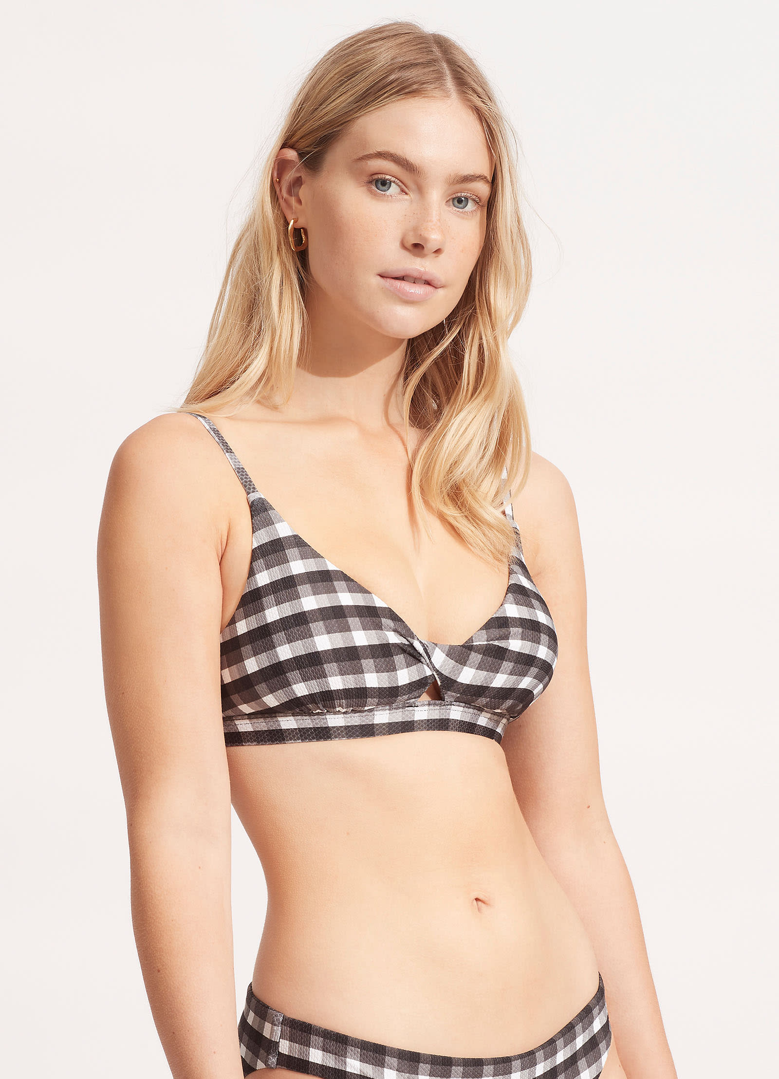  Portofino Twist Front Bralette - Black