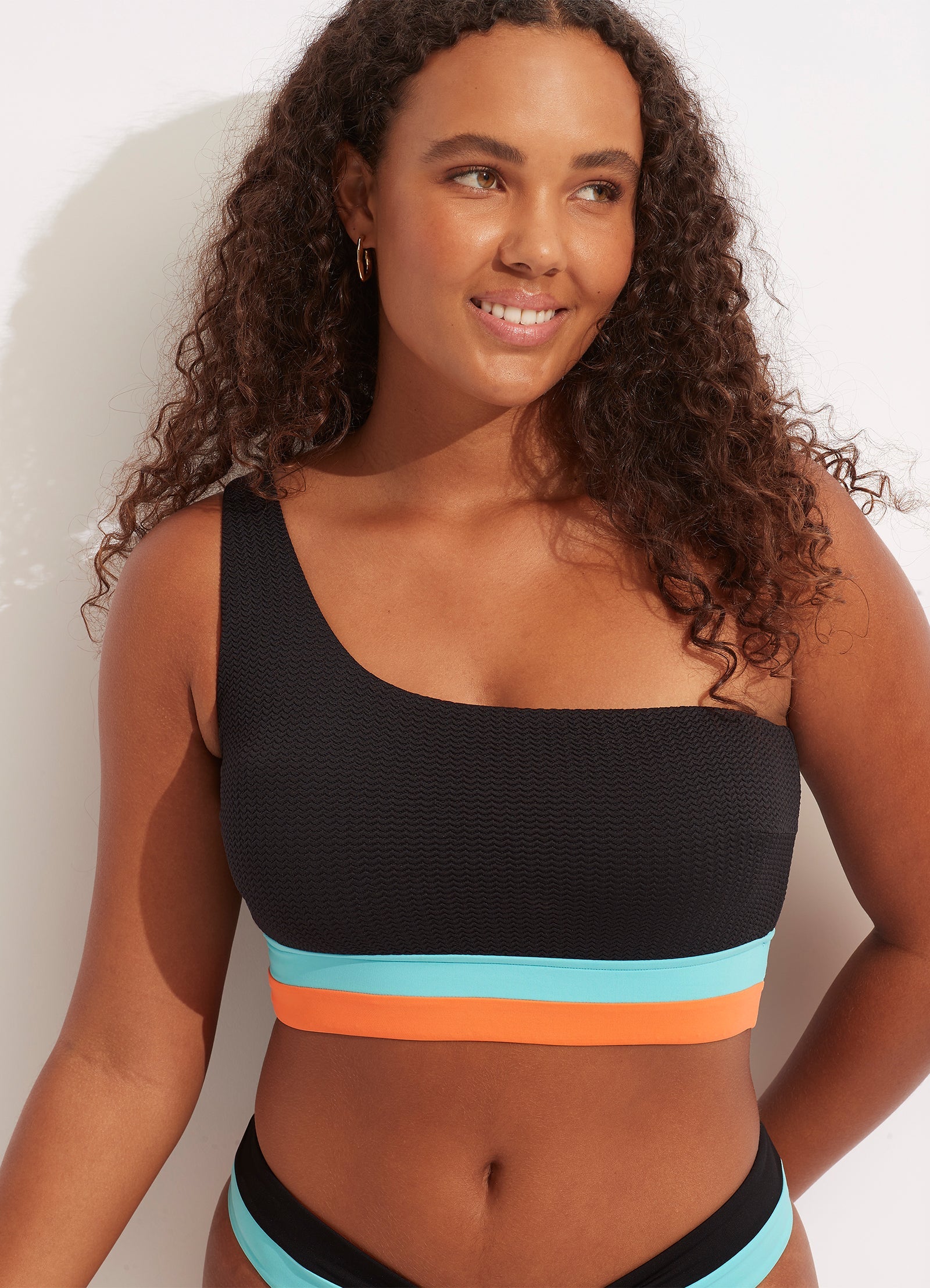  Slice Of Splice One Shoulder Top - Black