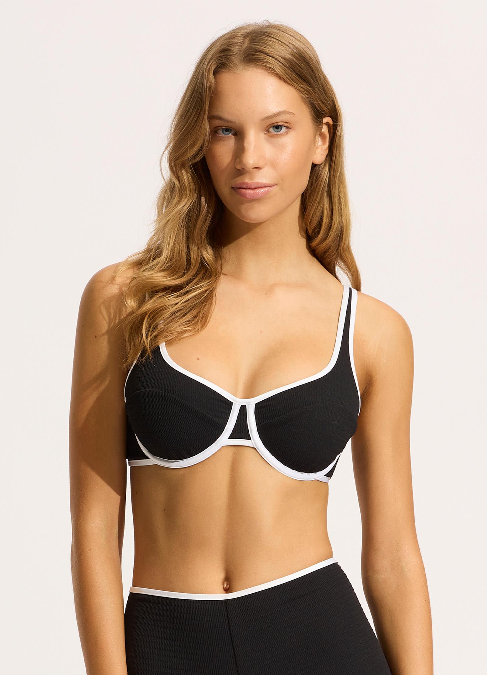  Beach Bound DD Underwire Bikini Top - Black