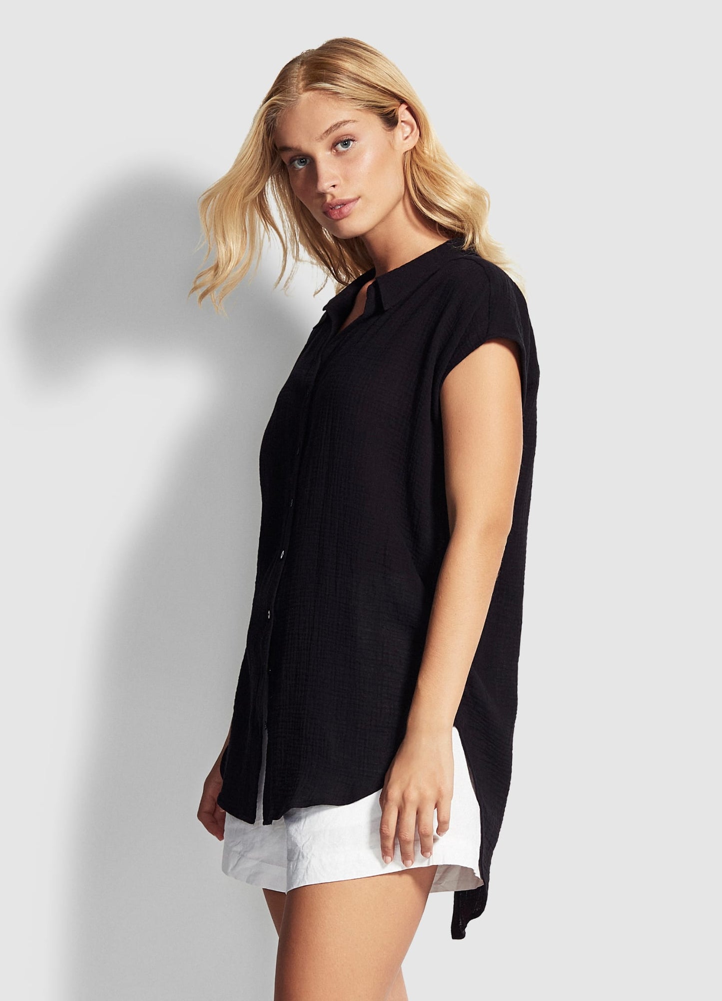  Beach Edit Sleeveless Beach Shirt - Black