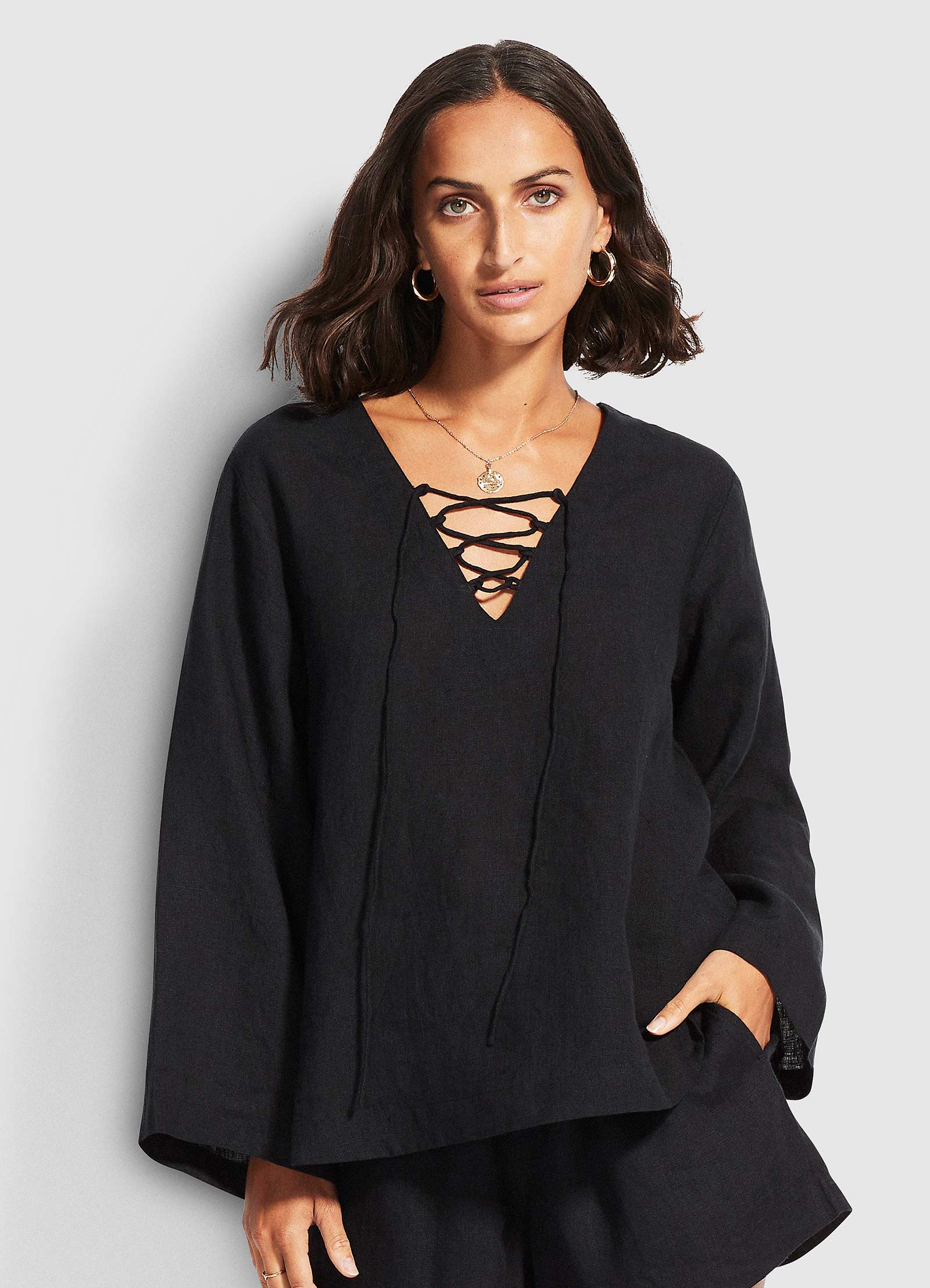  Beach Edit Harbour Linen Top - Black
