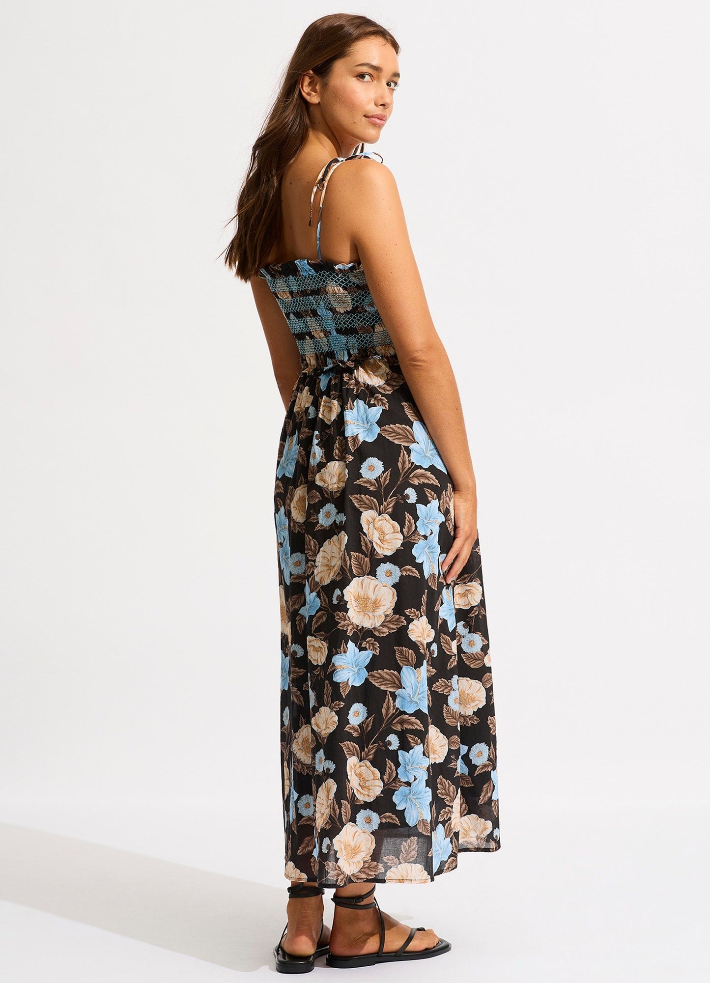  Garden Party Smocking Midi Dress - Black