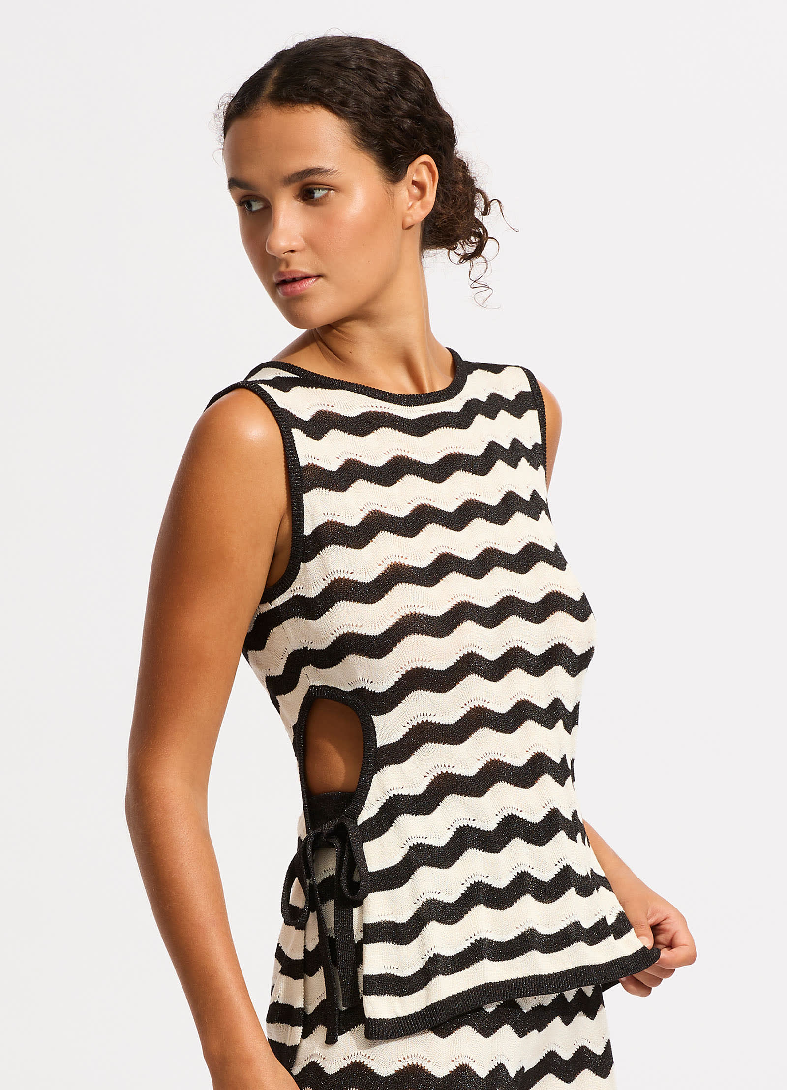  Cut Out Knit Top - Black