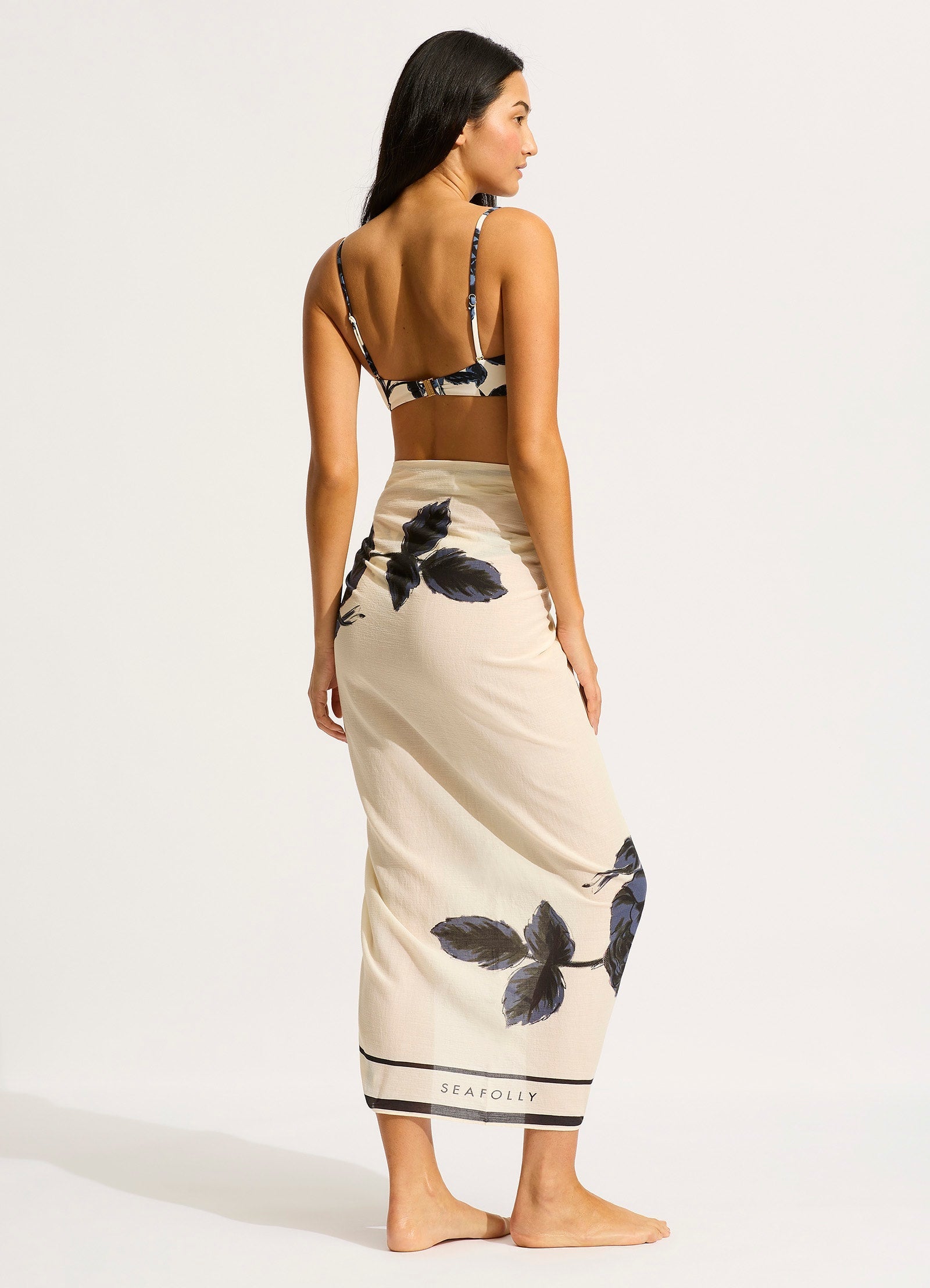  Rococo Sarong - Black